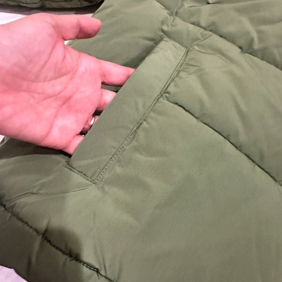 NWT We Wore What Green Puffer Vest Jacket Removable Sleeves Outerwear Womens S - Picture 7 of 12